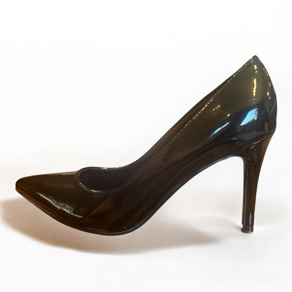 Marc‎ Fisher Darren Black Stiletto Heels Size 8.5M